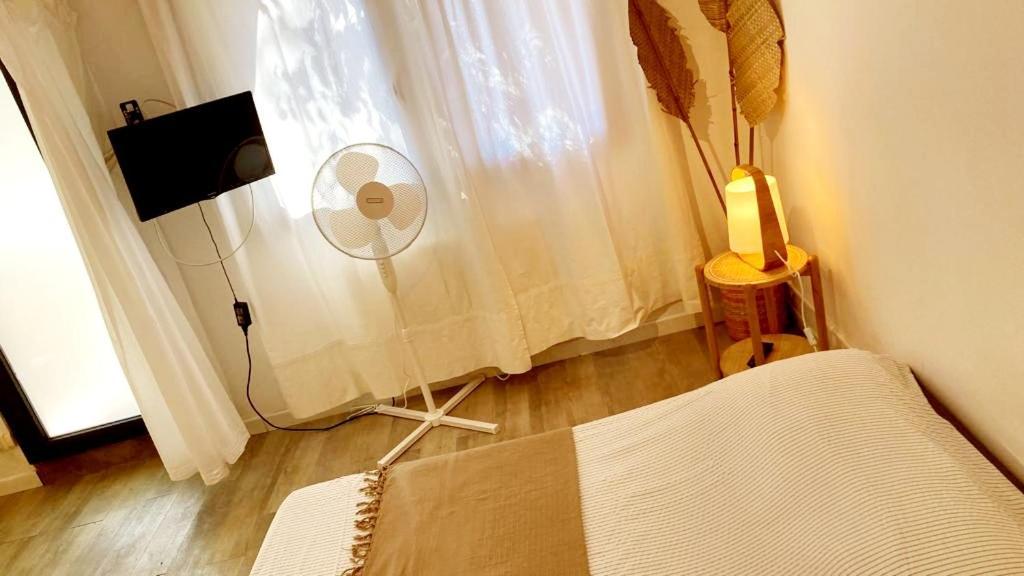 Superbe Appartement Boheme Dans Les Vignes Nîmes Eksteriør bilde