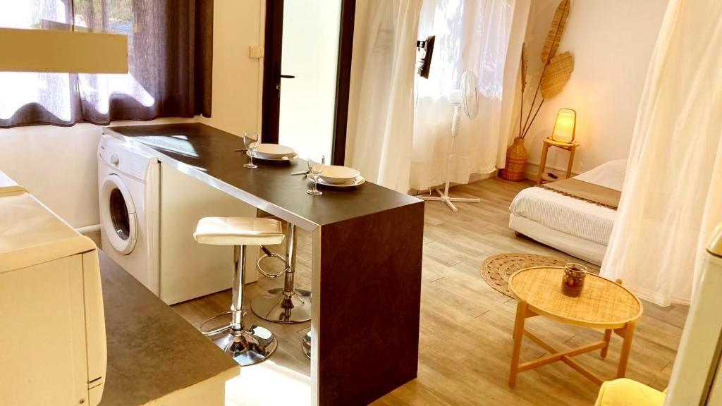 Superbe Appartement Boheme Dans Les Vignes Nîmes Eksteriør bilde