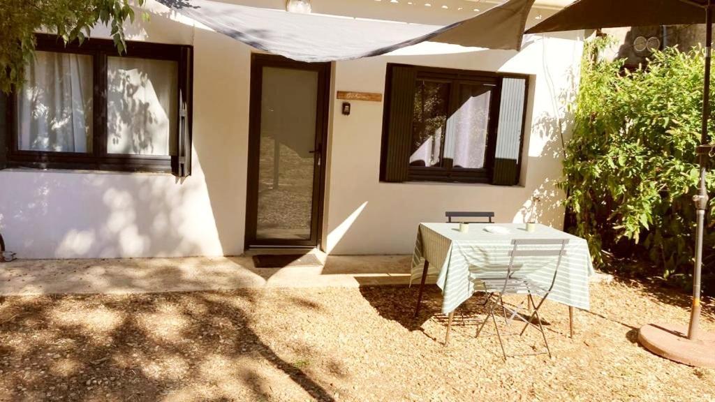 Superbe Appartement Boheme Dans Les Vignes Nîmes Eksteriør bilde
